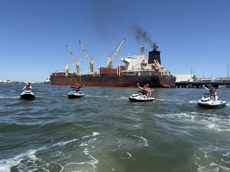 Cargo Ship jetskis