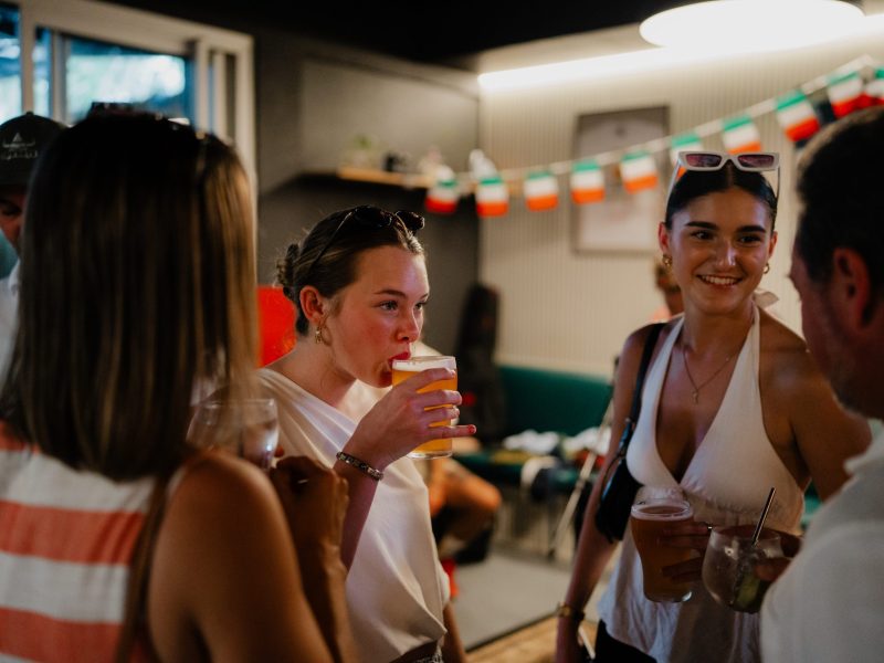 Maggie Island Pub Crawl